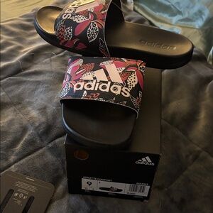 Adidas Adilette Comfort Slides - Black and Red